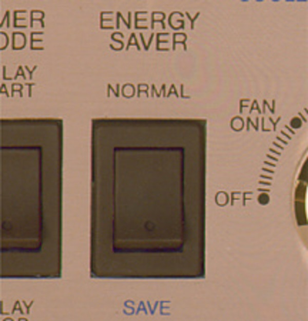 Energy Saver switch for reduced energy consumption (2 speeds)