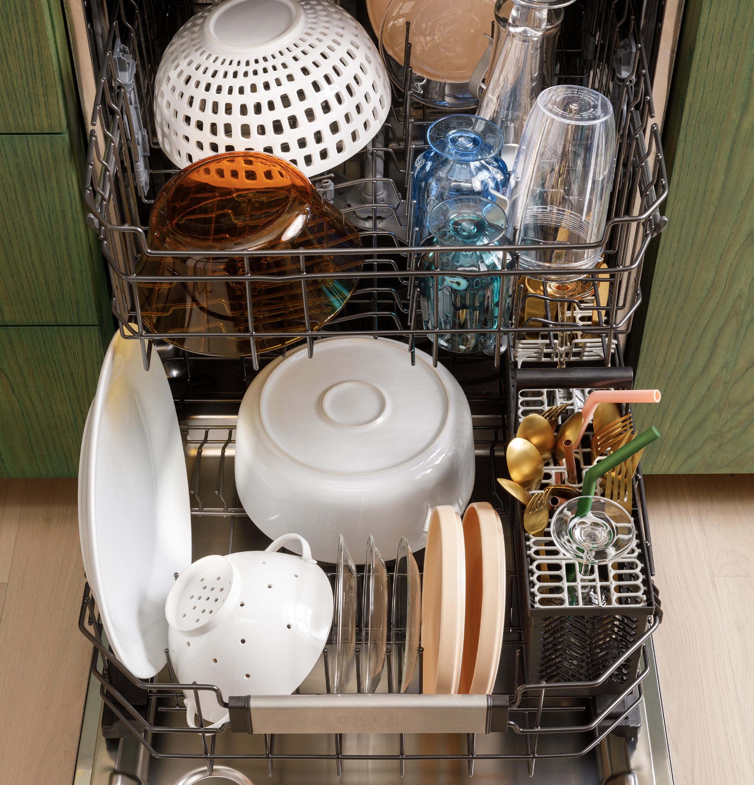 Middle and Lower Rack Fold-Down Tines