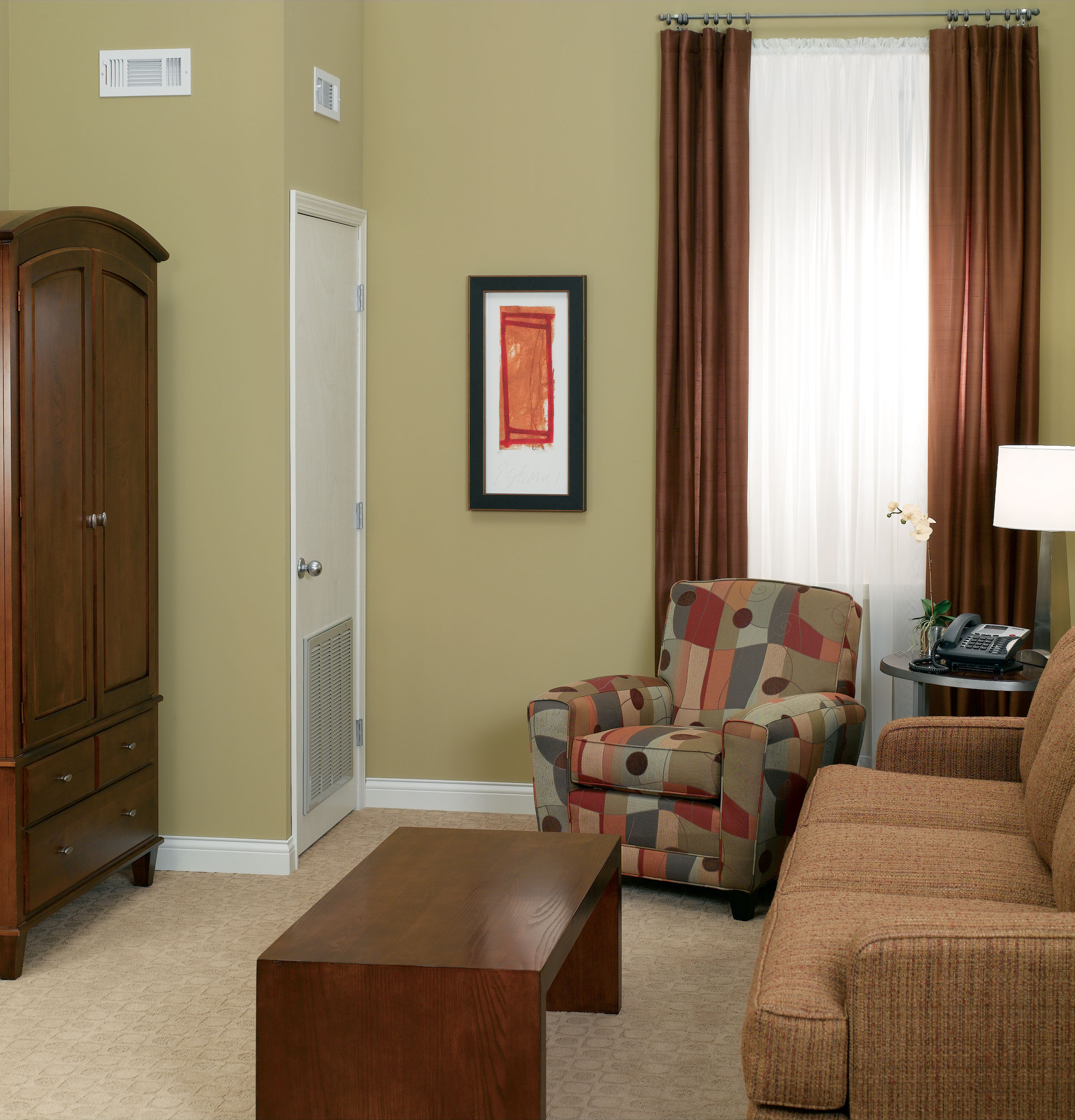 GE Vertical Zoneline® Packaged Terminal Heat Pump