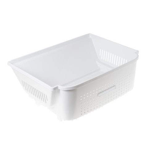 Refrigerator freezer section, freezer basket