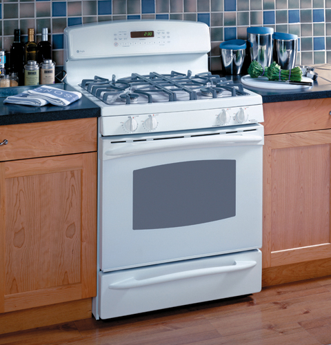 GE Profile™ Free-Standing Self-Clean Convection Gas on Glass Range with Warming Drawer
