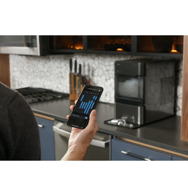 Built-in WiFi and Voice Control