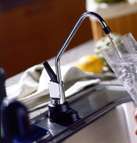 GE Profile™ Reverse Osmosis Filtration System with 18-Gallon Output per Day and Chrome with Black Faucet