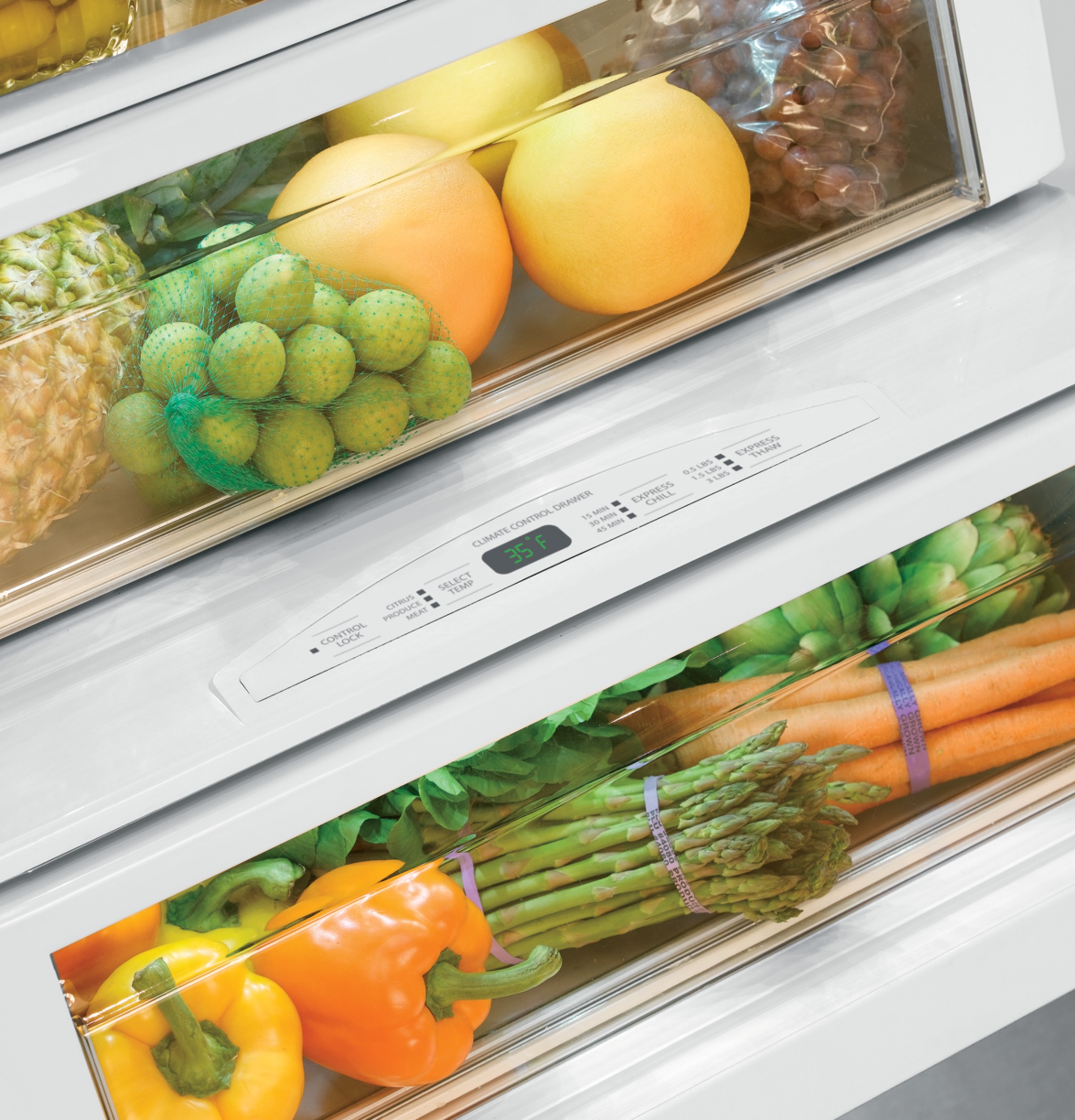 Humidity-controlled vegetable drawer