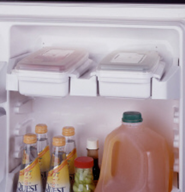 Quick Serve™ storage dishes