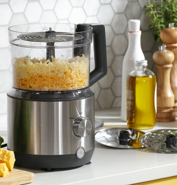 GE 12-Cup Food Processor with Accessories|^|G8P1AASSPSS