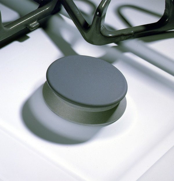 Sealed cooktop burner design