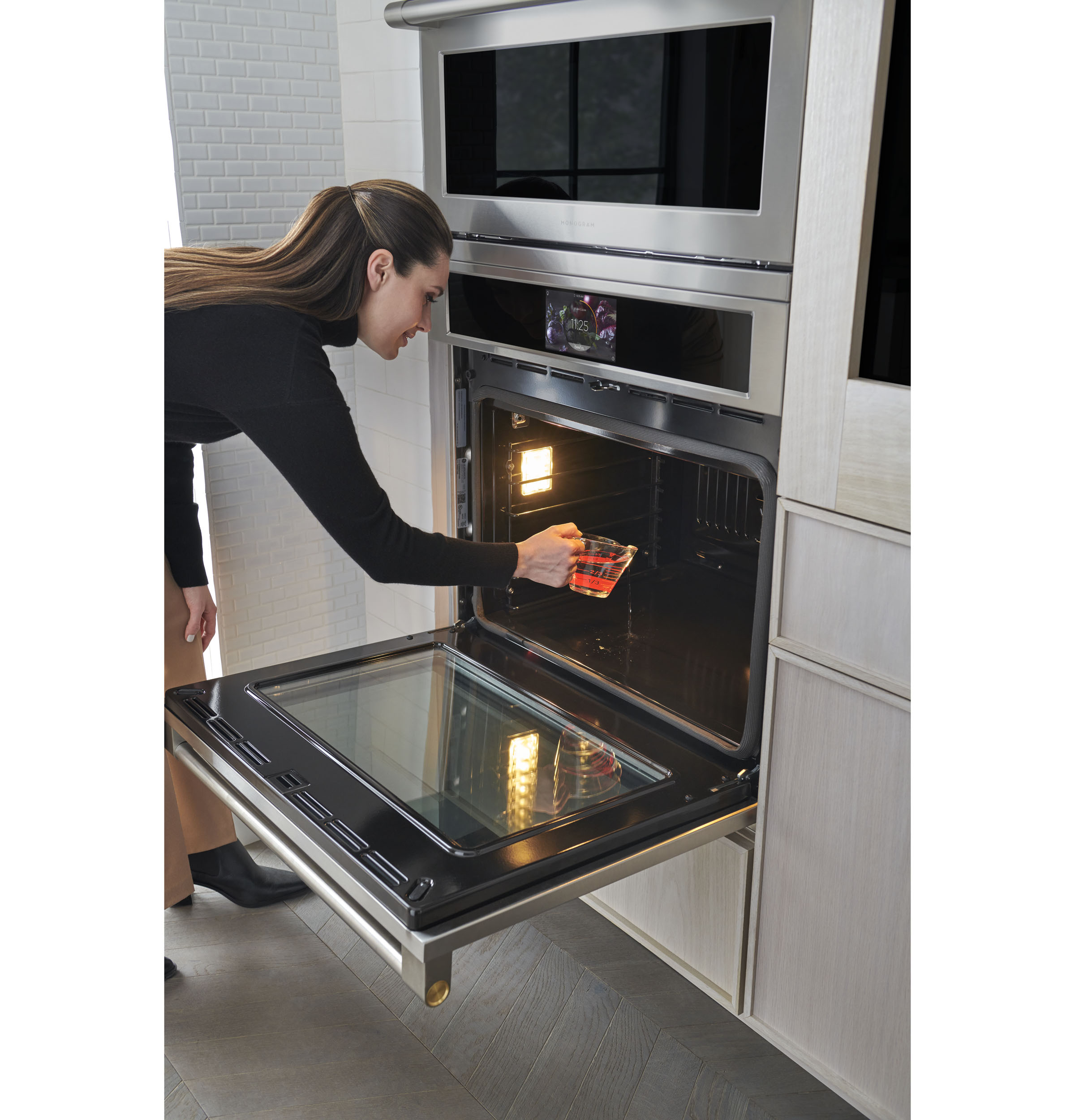 Autolimpieza con opción de limpieza a vapor.