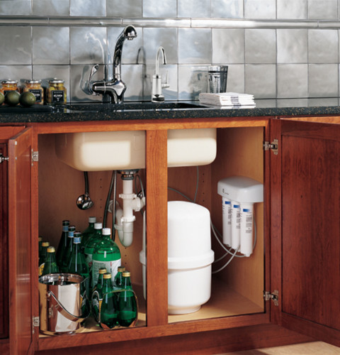 GE Profile™ Reverse Osmosis Filtration System with Chrome Faucet