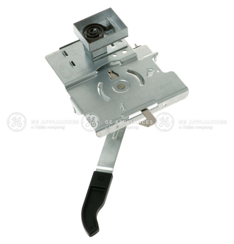 LATCH AND HANDLE ASSEMBLY