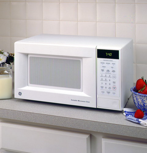 GE® Compact .7 Cu.Ft. Capacity, 700 Watt Microwave Oven