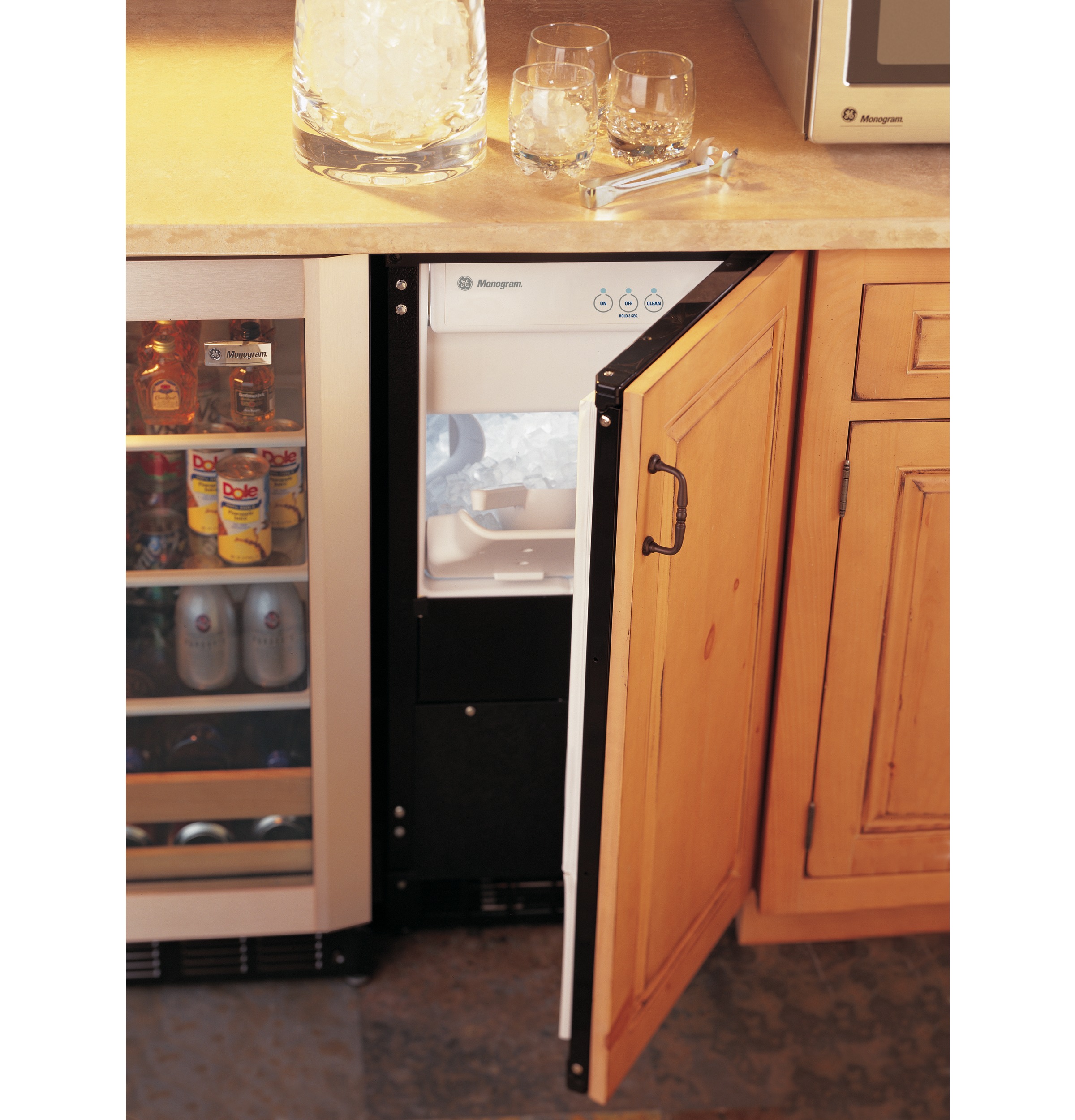 ZDIC150WBB — GE Monogram® High Production, Large Capacity Automatic