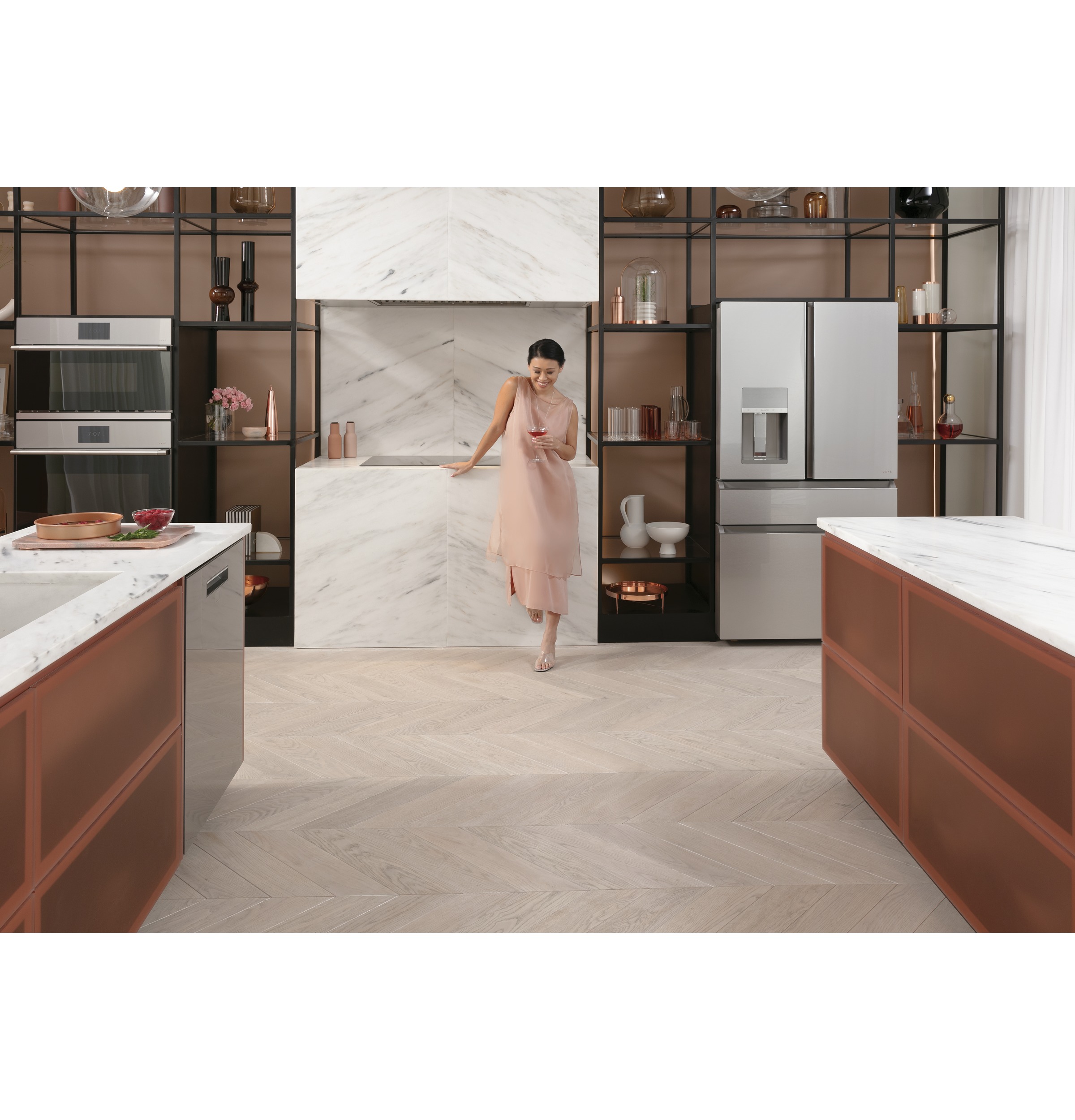Café™ Smart Stainless Steel Interior Dishwasher with Sanitize and Ultra Wash & Dual Convection Ultra Dry in Platinum Glass