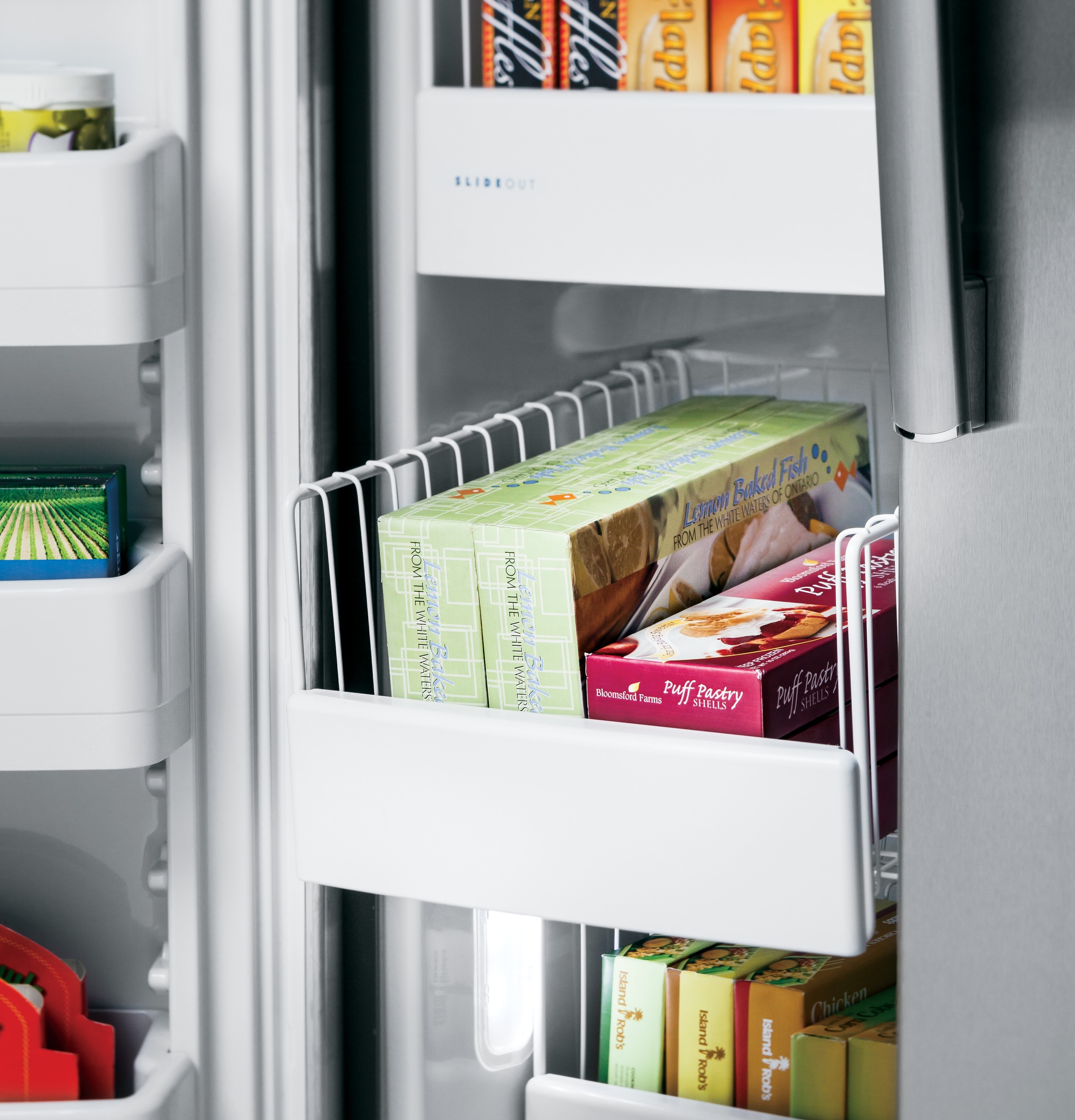 GE Profile™ Series ENERGY STAR® 25.3 Cu. Ft. Side-by-Side Refrigerator