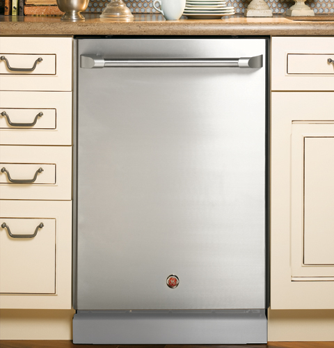 GE Café™ Series Dishwasher with SmartDispense™ Technology